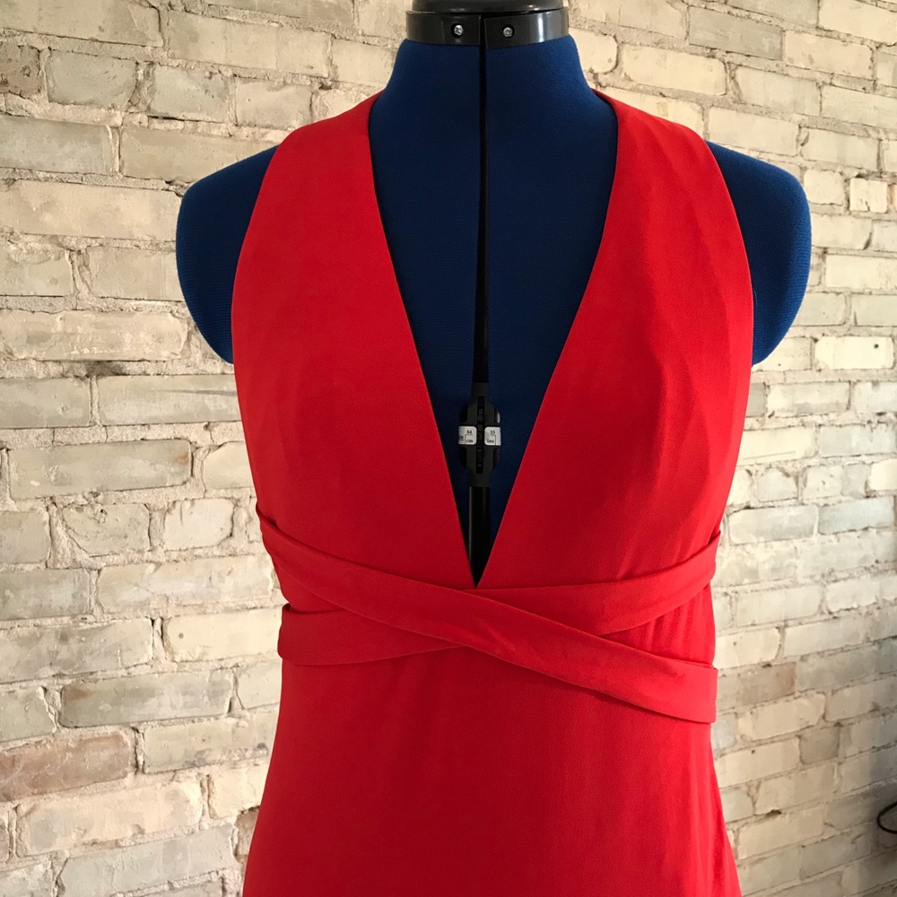 Gorgeous red formal gown with train. - Picture 2 of 5